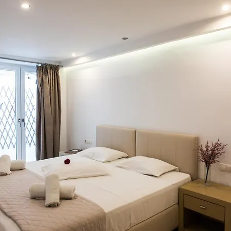 Olympia Aparthotel 2*