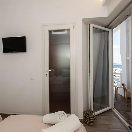 Olympia Aparthotel 2*
